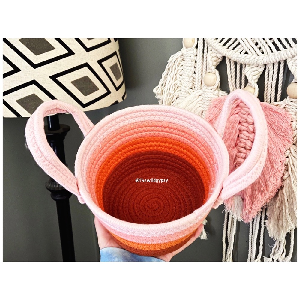 NEW Bohemian woven colorblock planter basket 🪴 - Picture 5 of 6